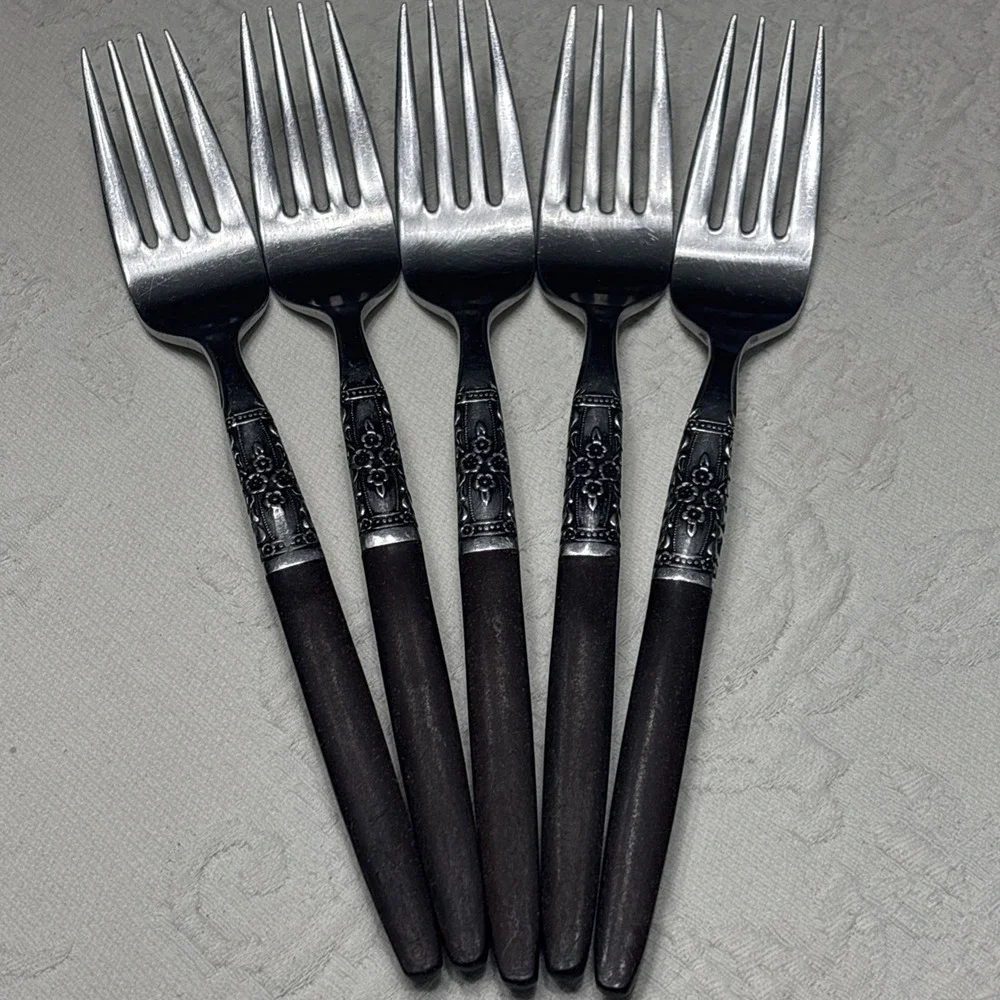 Oneida Northland Napa Valley Dinner Forks 7 1/2